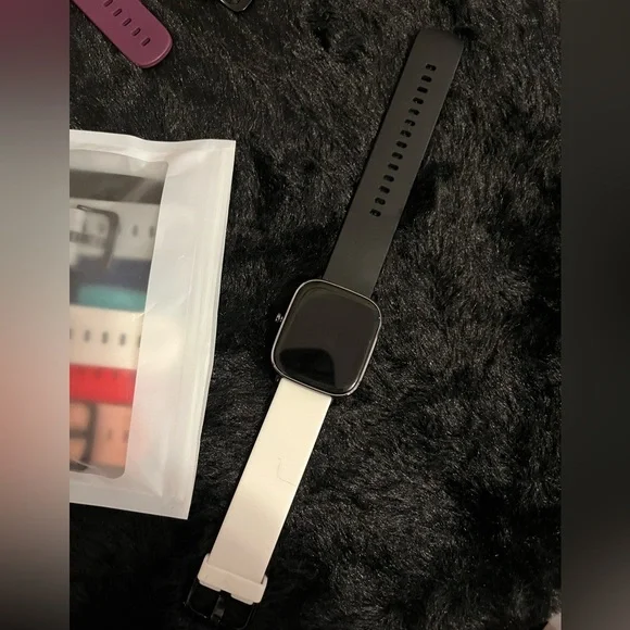 Amazfit Watch with set of 8 watch bands + original band + charger
